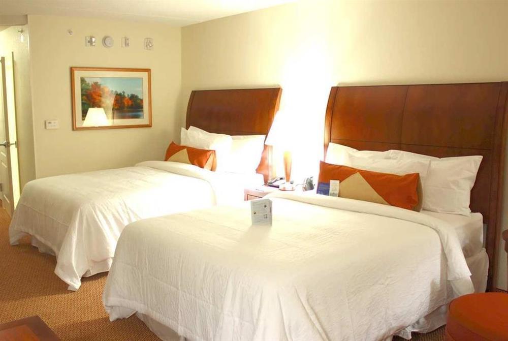 Hilton Garden Inn Myrtle Beach/Coastal Grand Mall Номер фото